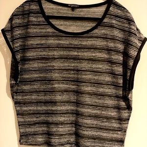 Black, white and grey round neck pullover